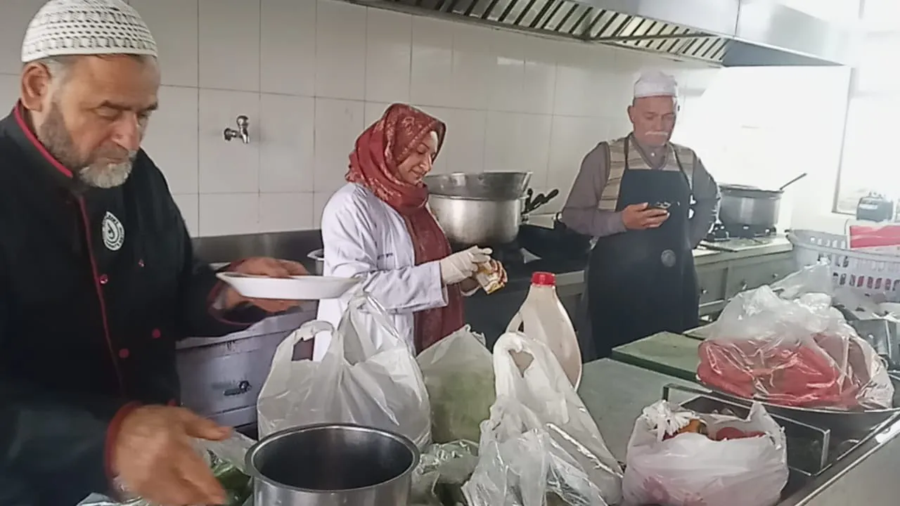 Crackdown on One-Dish Violations: ACs Fine Multiple Wedding Halls in Sarai Alamgir, Kharian