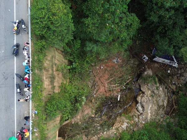 17 Students Killed as School Bus Plunges into Ravine in Colombia