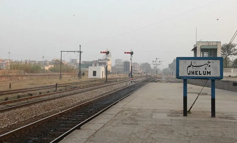 Illegal Encroachments on Pakistan Railways Land Worth Billions in Jhelum, Officials Fail to Act