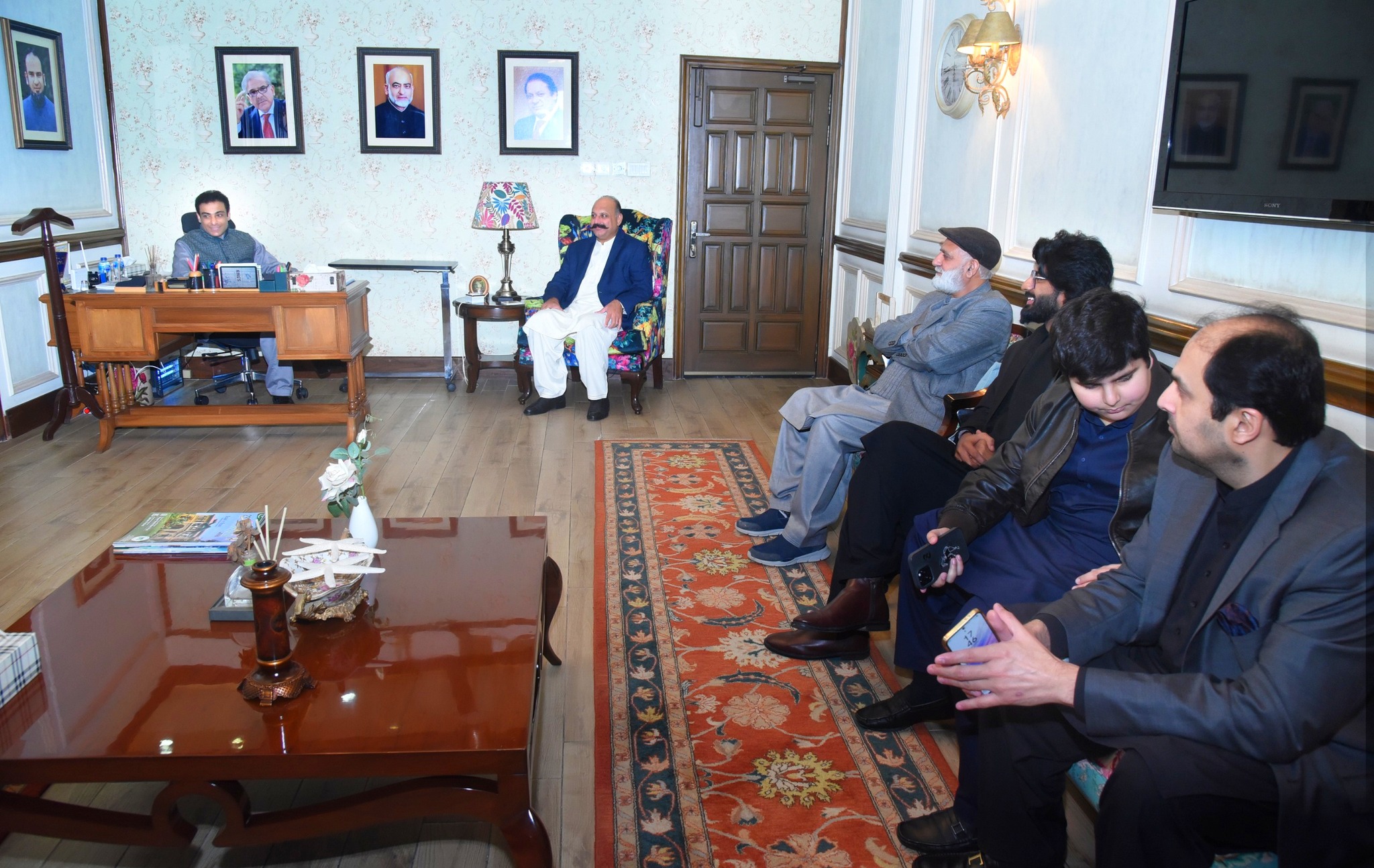 Gujrat N-League Leaders Meet Hamza Shahbaz to Discuss Local Politics