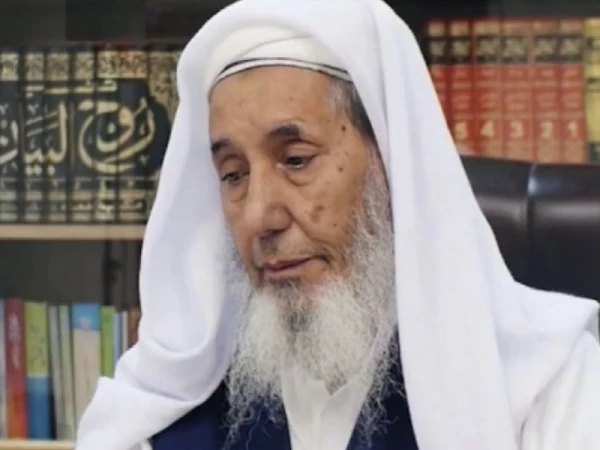 Renowned Islamic Scholar Maulana Fazlur Rahim Ashrafi Passes Away in Lahore