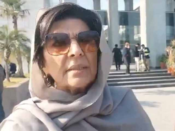 Alima Khan Says Nation Stands With Imran Khan, Announces Nationwide Protest Plan