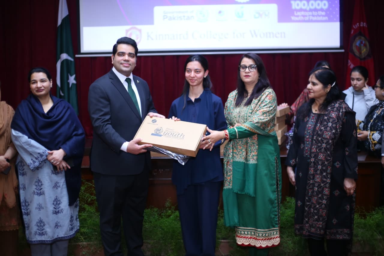 KCWU students receive laptops under PM scheme