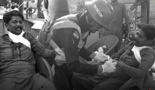 Man Injured by Metal Kite String in Gujrat as Deadly Kite Flying Continues