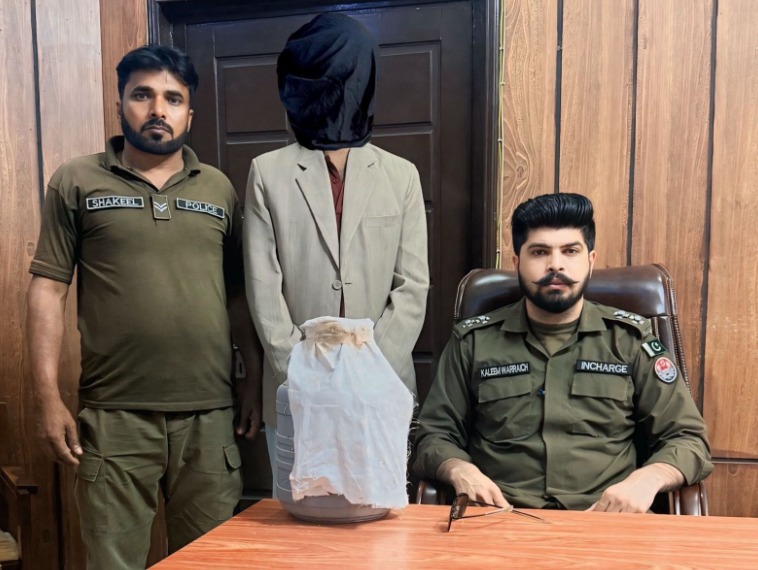 Gujrat Police Seize 5 Liters of Liquor, Arrest Suspect