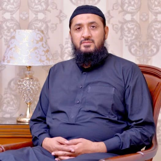 PML-N Meeting in Gujrat Focuses on Development, Avoiding Controversies