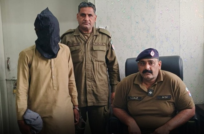 Gujrat Police Launch Major Crackdown, 3 Arrested with Drugs & Illegal Arms