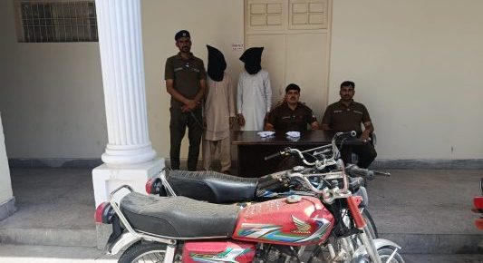 Gujrat Police Arrest Two Suspects Involved in Robberies