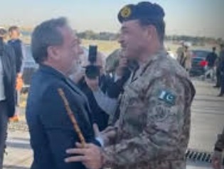 Pakistan army chief leaves for Iran on official visit amid regional diplomacy