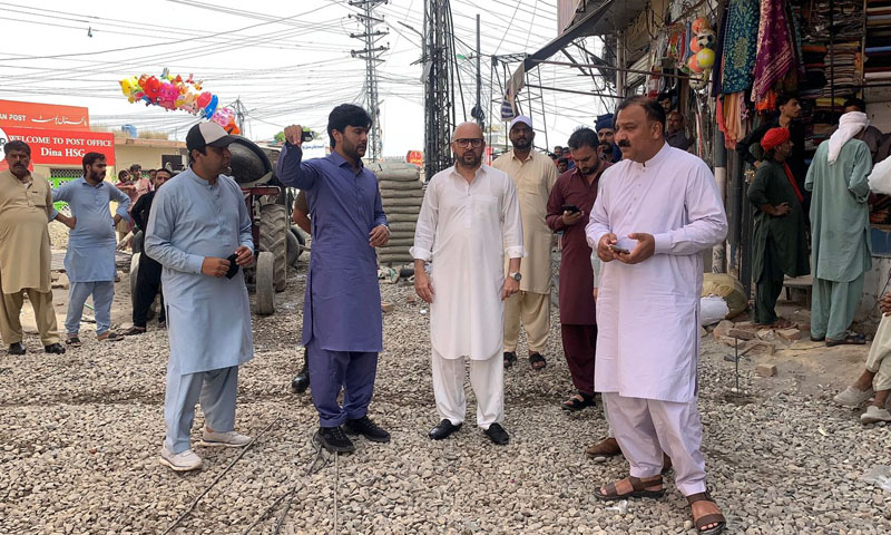 DC Jhelum Reviews Progress on Dinga Main Bazaar Beautification Project