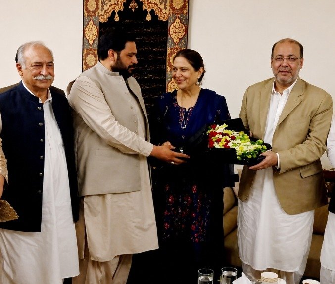 Former Senator Nilofar Bakhtiar Rejoins PML-Q