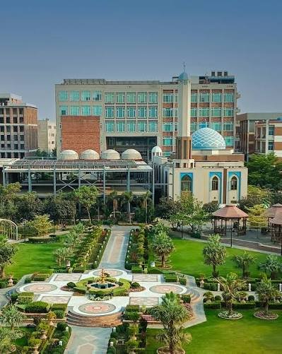 The University of Lahore Secures Top Spot Among Private Universities in Pakistan, Ranks 479th Globally
