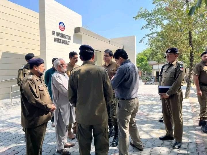 DPO Faisal Shahzad Inspects Ongoing Construction of SP Office, Police Hospital, and Lady Hostel in Gujrat